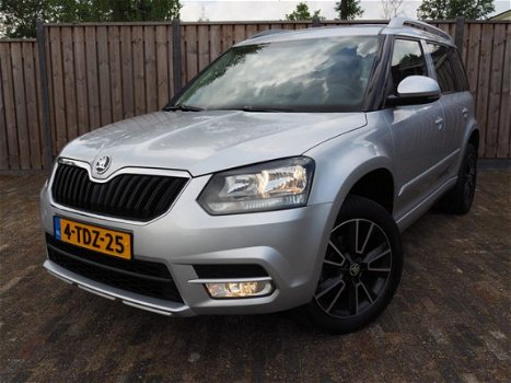 Skoda Yeti - 1.2 TSI Trekhaak Parkeersensoren Dakrails Automatische airco Lichtmetalen velgen Cruise - 1