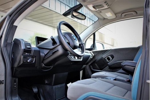 BMW i3 - Comfort 22 kWh ✅NAP| 125kW| Orig. NL| ex. BTW| Warmtepomp| Camera| Snelladen| MRB-vrij| 1e - 1