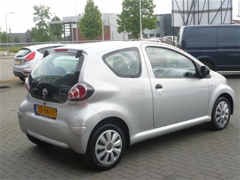 Toyota Aygo - 1.0 VVT-i Access , Airco, Elec.ramen, C.V - 1