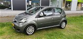 Toyota Aygo - 1.0-12V Aspiration Green ALCANTARA/LEDER AIRCO NAP NL AUTO ELEKRISCHE RAMEN LM VELGEN - 1 - Thumbnail