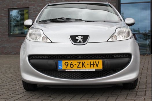 Peugeot 107 - 1.0-12V XS - 1