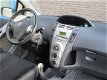 Toyota Yaris - 1.0 VVTi 5drs AIRCO / ELEKTR PAKKET / APK 04-2020 - 1 - Thumbnail