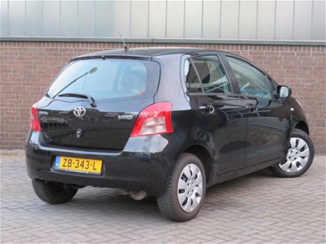 Toyota Yaris - 1.0 VVTi 5drs AIRCO / ELEKTR PAKKET / APK 04-2020 - 1