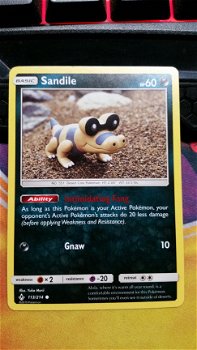 Sandile 113/214 sm Unbroken Bonds - 1