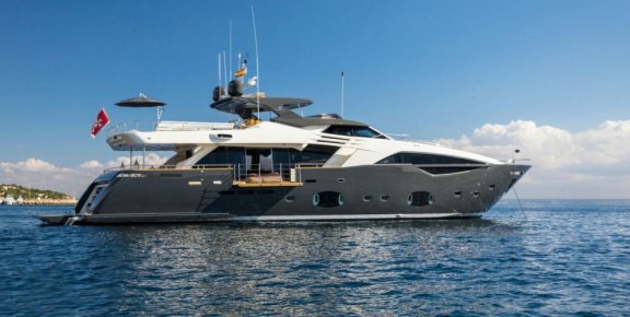 Ferretti Yachts Custom Line 108 - 3
