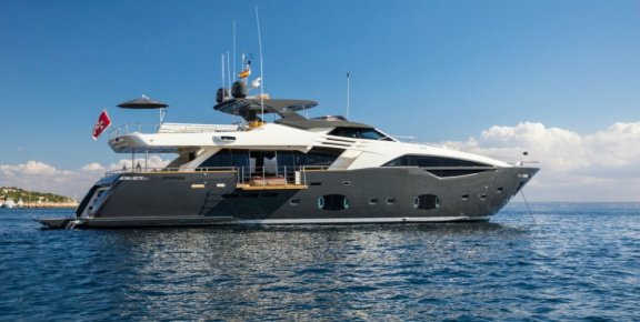 Ferretti Yachts Custom Line 108 - 4