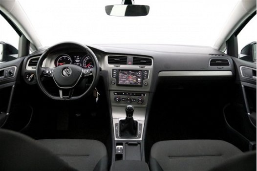 Volkswagen Golf - 1.6 TDI 110pk BMT 5D Comfortline | Navigatie | DAB | Trekhaak - 1