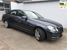 Mercedes-Benz E-klasse - 200 Avantgarde NIEUWSTAAT AUTO