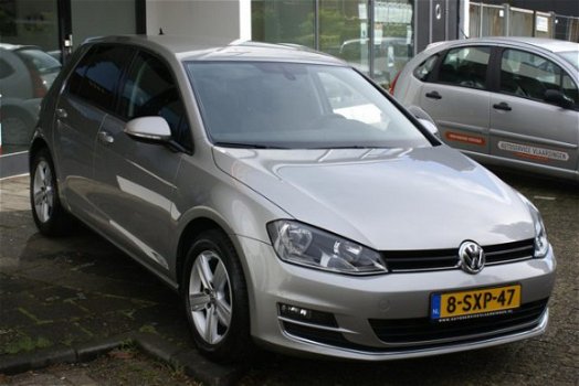 Volkswagen Golf - 1.2 TSI Highline - 1