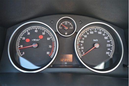 Opel Astra TwinTop - 1.8 Cosmo | Climate Control | Parkeersensor OOK ZONDAG 19 JANUARI OPEN - 1
