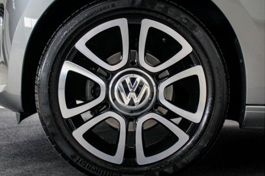 Volkswagen Up! - 1.0 high up BlueMotion 60pk✅ 2e Eig|NL|DLR|Navigatie|BT|Airco|16inch|Fender|PDC|Ele - 1