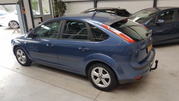 Ford Focus - 1.6-16V First Edition - Airco, Cruise, LM, Trekhaak - 1