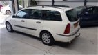 Ford Focus Wagon - 1.8 TDdi Futura - Leer, Clima, LM, Netjes - 1 - Thumbnail