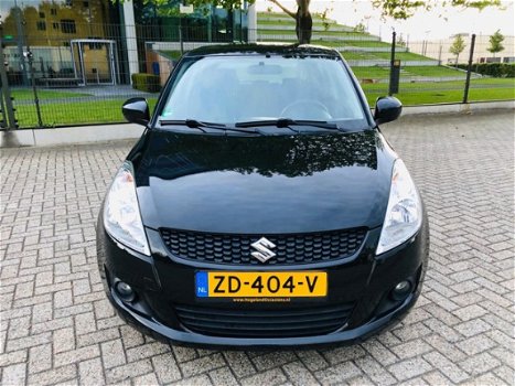 Suzuki Swift - 1.2 Exclusive EASSS AIRCO, Keyless, Boekjes - 1