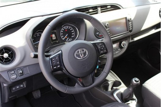 Toyota Yaris - 1.0 VVT-i Active *VOORRAAD VOORDEEL / NIEUWE AUTO - 1