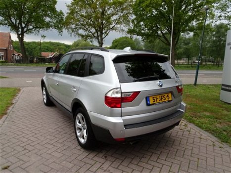 BMW X3 - 2.0d 177pk X-Drive Aut. / Lederen bekleding / Navigatie - 1