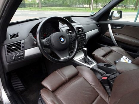BMW X3 - 2.0d 177pk X-Drive Aut. / Lederen bekleding / Navigatie - 1