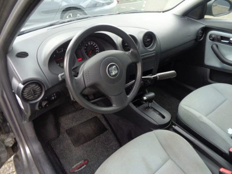 Seat Ibiza - 1.4 Automaat met Invalide aanpassing - 1