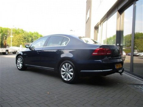 Volkswagen Passat - 1.6 TDI ComfortLine, Navi, Climate, Cruise, Afn Trekh - 1