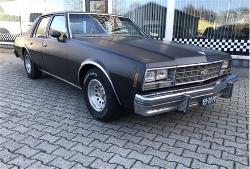 Chevrolet Impala - Caprice V8 5.7 Wegenbelastingvrij - 1