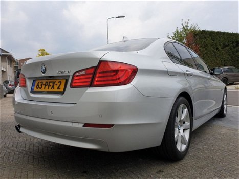 BMW 5-serie - 523i Executive Automaat Navigatie Xenon Slechts 88.000 Km - 1