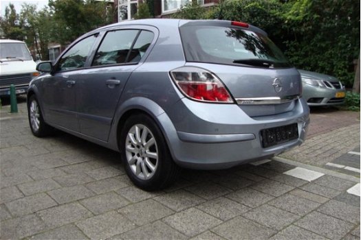 Opel Astra - 1.8 Elegance 5 deurs Airco automaat - 1