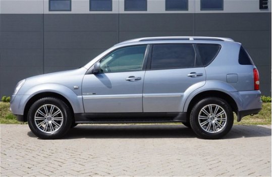 SsangYong Rexton - RX 270 XVT Sapphire High Roof 4WD - 1