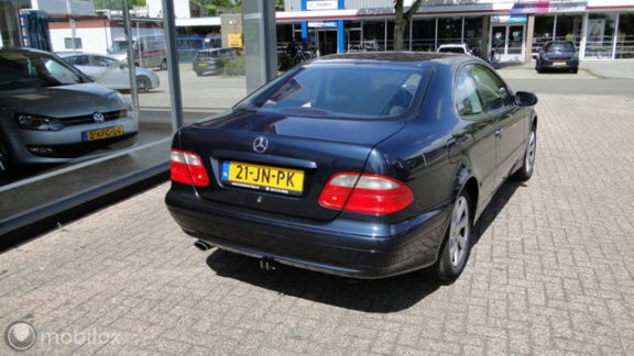 Mercedes-Benz CLK-klasse Coupé - C208 200 K. Elegance - 1