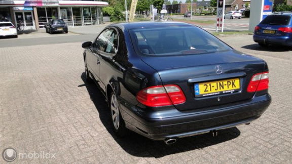 Mercedes-Benz CLK-klasse Coupé - C208 200 K. Elegance - 1