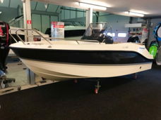 Quicksilver Activ 455 Open