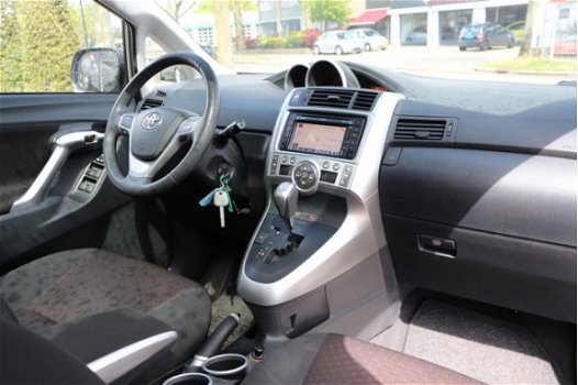 Toyota Verso - 1.8 VVT-i Business Navigatie Panoramadak Automaat 147pk - 1