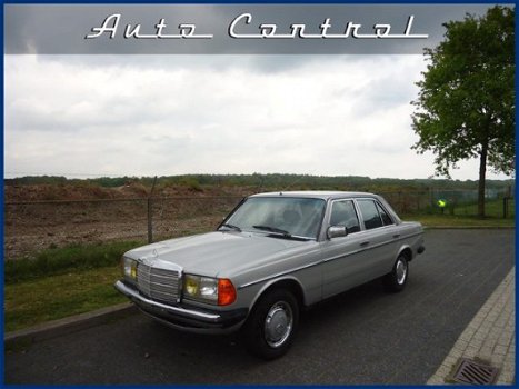 Mercedes-Benz 200-280 (W123) - 200-serie (300 D 5 cyl. 5-bak 1983 - 1