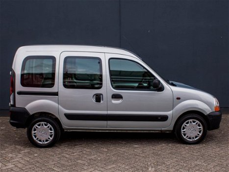 Renault Kangoo - 1.2-16V Expression Invalide Vervoer met knielsysteem - 1