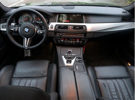 BMW 5-serie - M5 / 560pk / Full Options - 1
