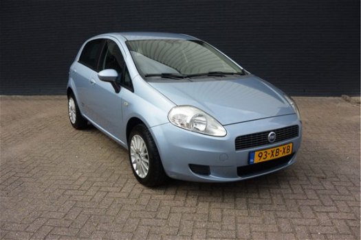 Fiat Grande Punto - 1.4 Dynamic AUTOMAAT, AIRCO - 1