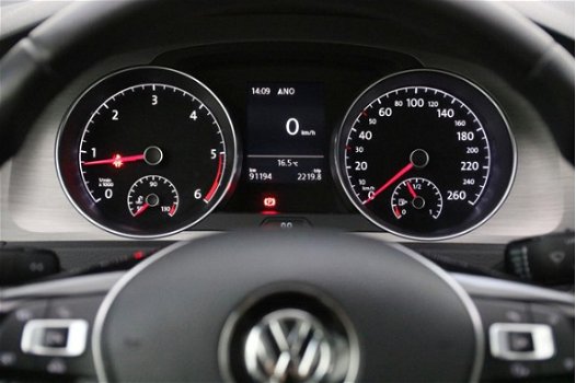 Volkswagen Golf - 1.6 TDI 110PK 5D Comfortline | Navi | Trekhaak - 1