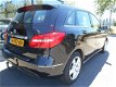 Mercedes-Benz B-klasse - 180 AMBITION AUTOMAAT /LEDER/PANORAMADAK - 1 - Thumbnail