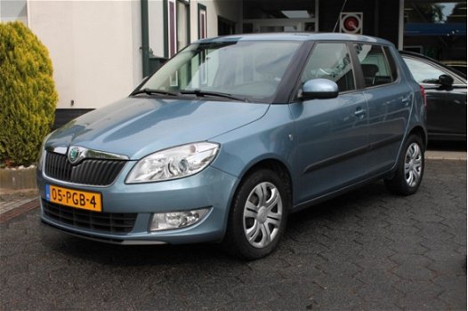 Skoda Fabia - 1.2 TSI Ambition | Automaat | Navi actie | 2011| Airco - 1