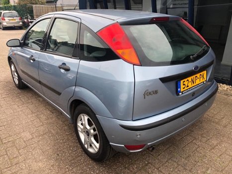 Ford Focus - 1.6-16V Collection - 1