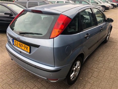 Ford Focus - 1.6-16V Collection - 1