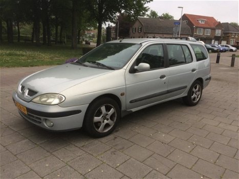 Renault Mégane Break - 1.6-16V Expression - 1