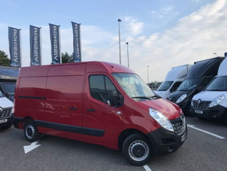 Renault Master - T35 2.3 dCi L2H2 165 pk 103.549 km - 1