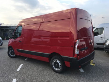 Renault Master - T35 2.3 dCi L2H2 165 pk 103.549 km - 1