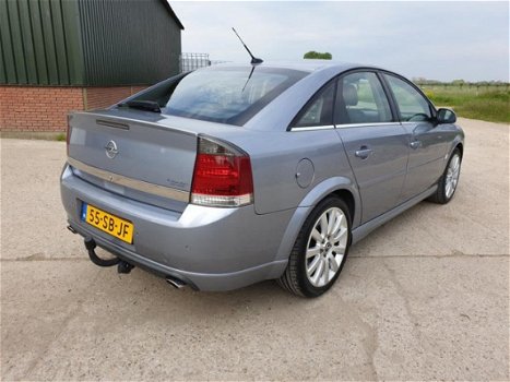 Opel Vectra GTS - 2.2-16V Elegance Nieuw apk - 1