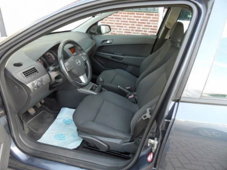 Opel Astra - 1.4 Business Airco NETTE AUTO - 1
