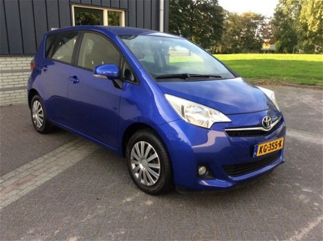 Toyota Verso S - 1.3 VVT-i Aspiration Airco/Navi/Camera/ Zeer luxe uitgevoerd - 1