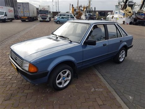 Ford Escort - 1.6 Bravo - 1