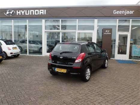 Hyundai i20 - 1.2i i-Deal | AIRCO - 1