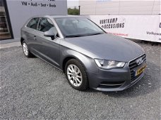 Audi A3 - 1.4 TFSI ATTRACTION Pro Line 1e Eigenaar