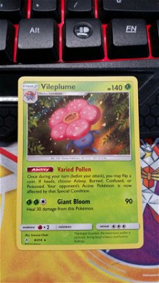 Vileplume  8/214 Holo sm Unbroken Bonds